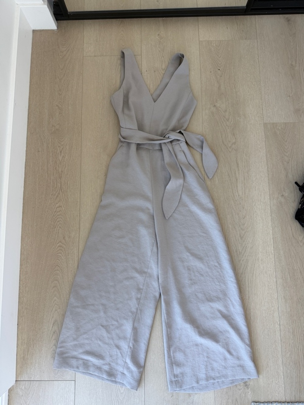 Wilfred Light Gray V-Neck Wide-Leg Jumpsuit with Self-Tie Waist, cross back